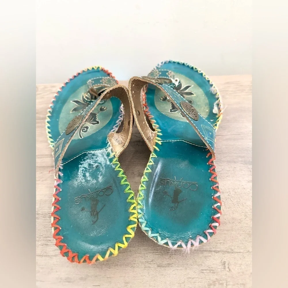 CORKYS POPPY TURQUOISE HAND PAINTED LEATHER SANDALS SIZe 9.5